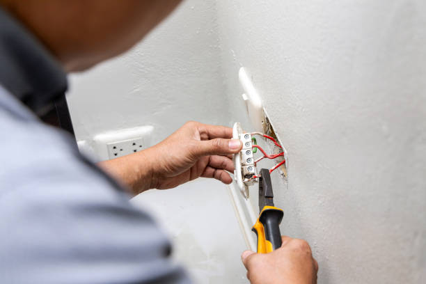 Best Affordable Emergency Electrician  in Pisgah, AL